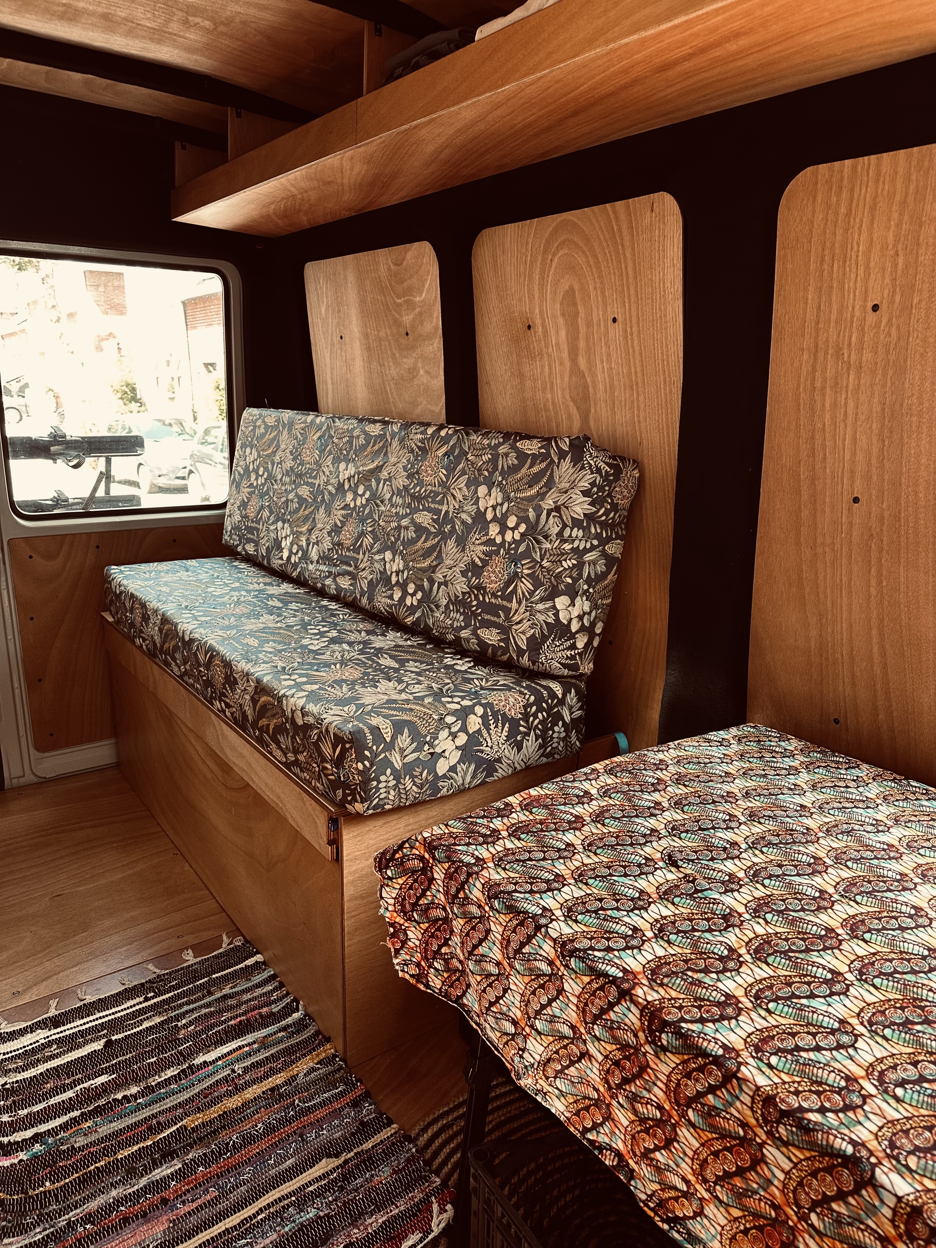 De camperbus van Praktijk Moniek